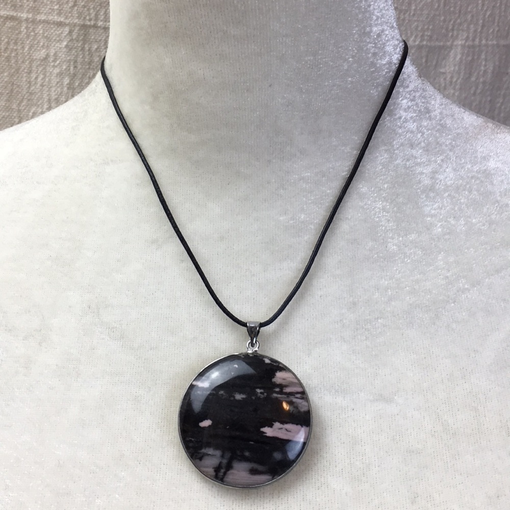 Pink Black Natural Stone Pendant leather Cord